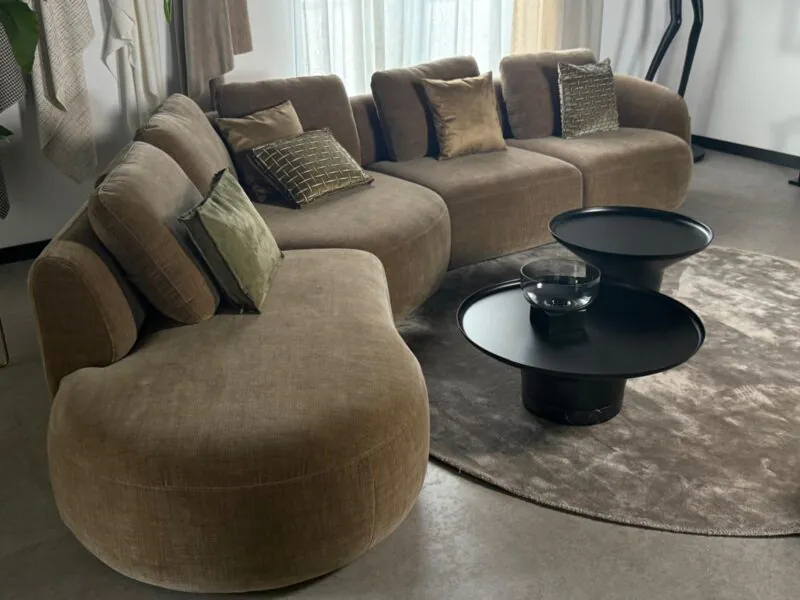 Golden 24_7 Golden 24_7